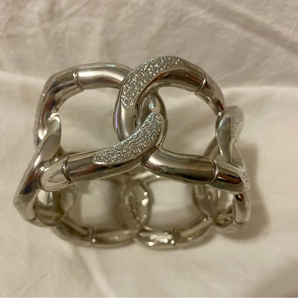 Forever 21 Large chunky Cuff bracelet.  silver tone. - Picture 11 of 16